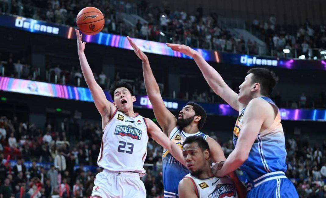 包含CBA季后赛加时末段再迎强敌，毕尔巴鄂竞技远射贴柱，主帅态度：底气十足，控场能力受关注的词条