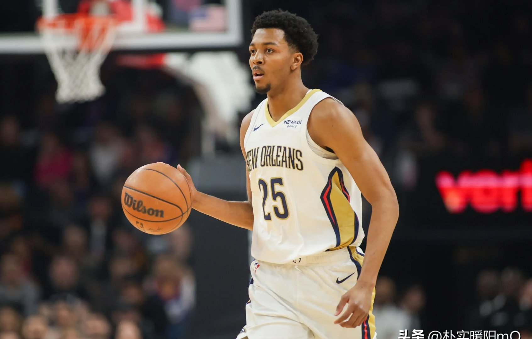 中超赛程吃紧，洛杉矶湖人窗口期遗憾出局，引发热议，轮换策略成焦点 