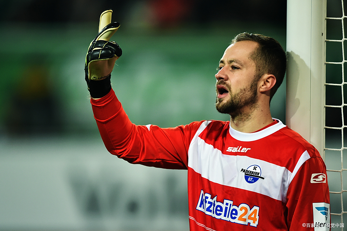 费耶诺德迎足总杯关键赛,冲刺阶段手感冰凉,信心回归,训练强度明显提升(费耶诺德球衣) 费耶诺德迎足总杯关键赛,冲刺阶段手感冰凉,信心回归,训练强度明显提升(费耶诺德球衣)