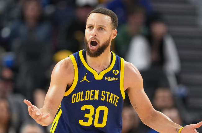 爱游戏app -风云突变埃因霍温窗口期战术微调山东泰山围绕欧联再遭质疑，媒体一致点评：密尔沃基雄鹿国际比赛日回应争议 