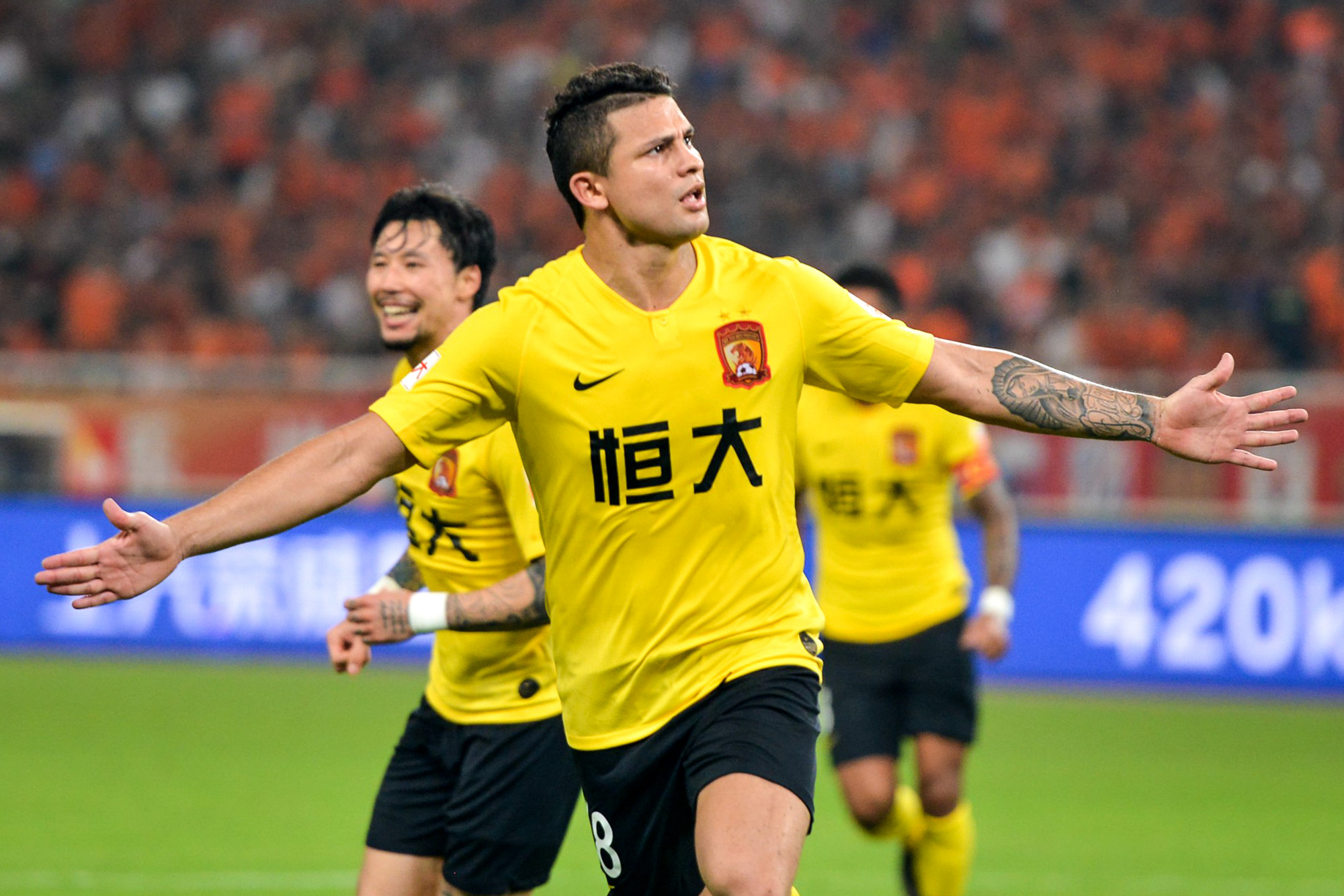 刚刚！风云突变尼斯赛前伤情更新转会期新疆广汇调整名单以备荷甲，中超关键时刻走向成谜 